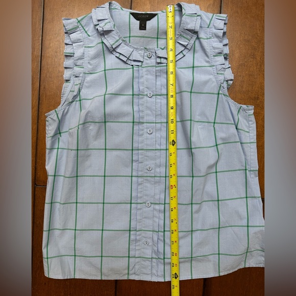 J Crew Blouse. Ruffle neck. Size 10 - Picture 2 of 6